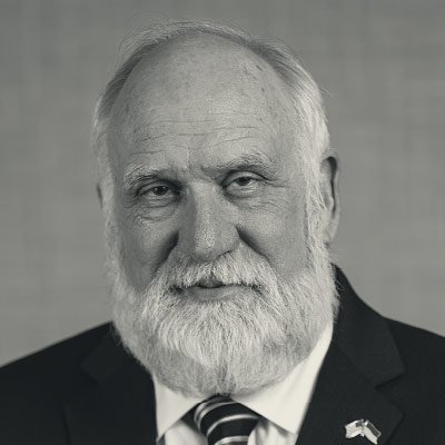 Tim Johnson, Leading Principal